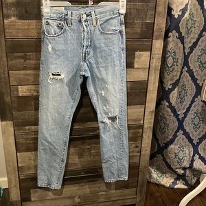 Vintage Levi’s 501 Skinny Leg Women’s 5 button up Denim Jeans-W24 x L28